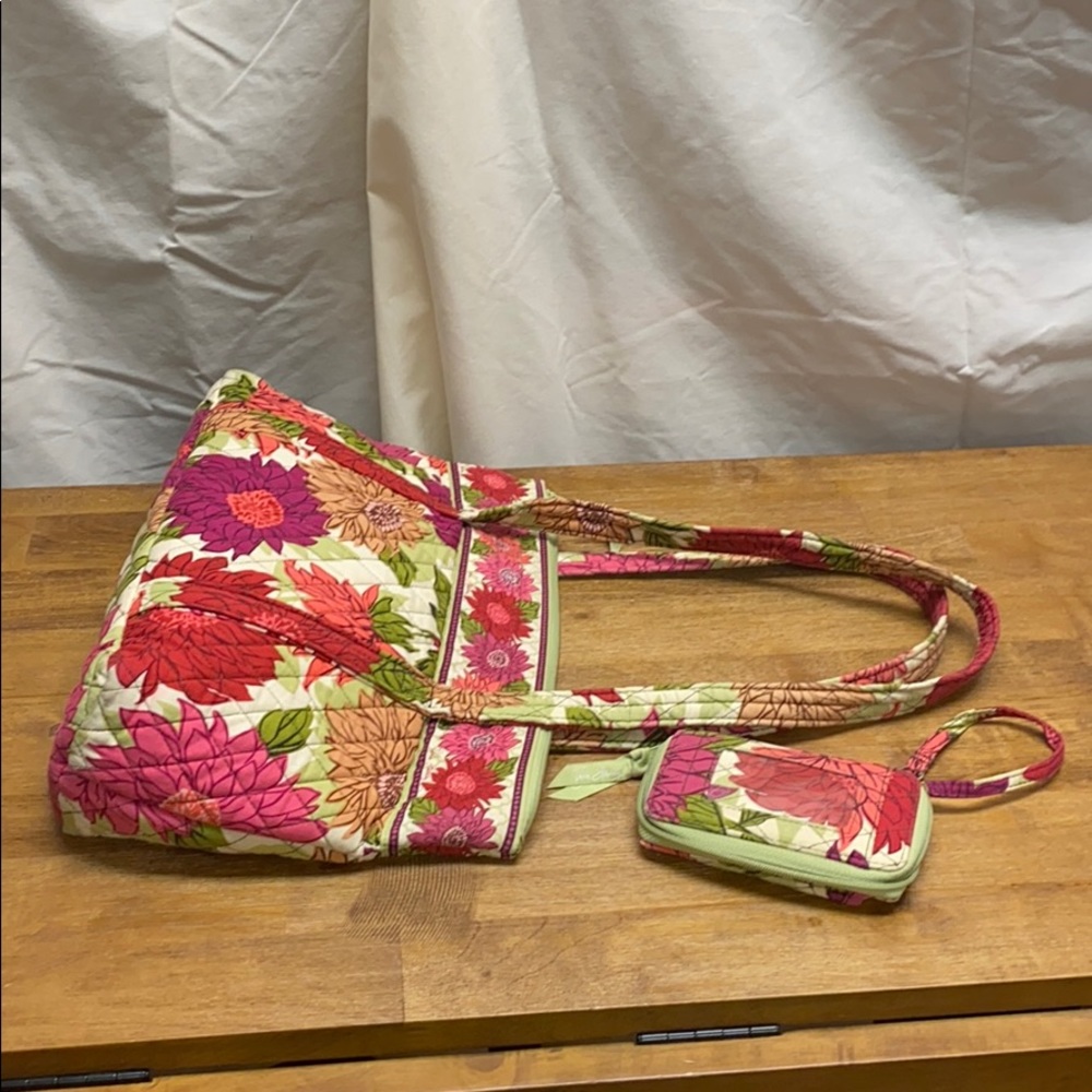 Vera Bradley purse/wristlet bundle in Hello Dahlia